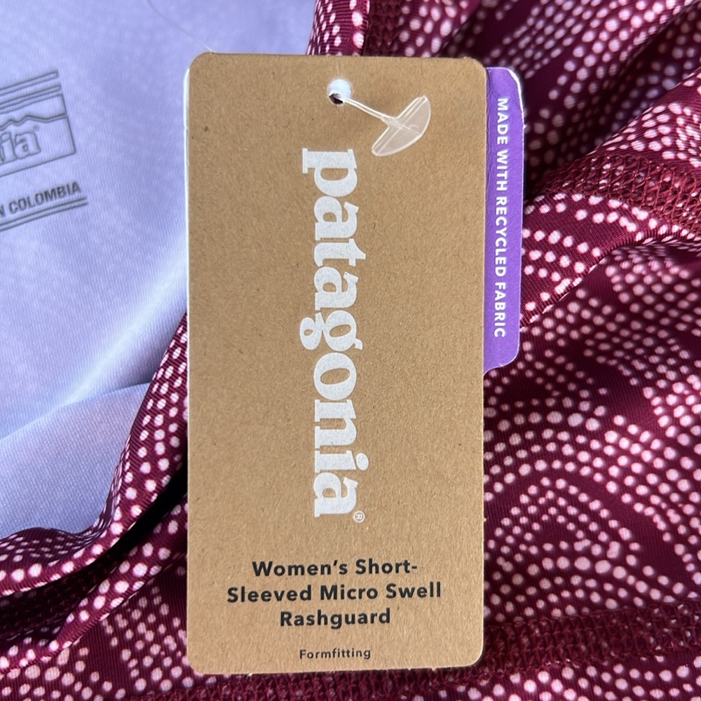 NWT Patagonia Micro Swell Rashguard Bluff River Arrow Red Short Sleeve Size Med - Picture 6 of 10